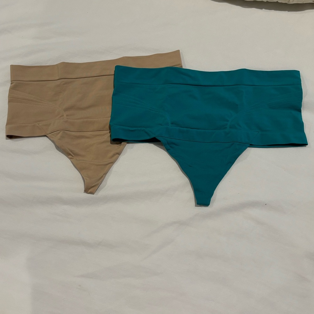 Control top thong set of 2 size large